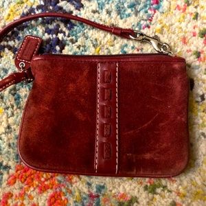 🌻3/30 Deep red velvet Coach wristlet